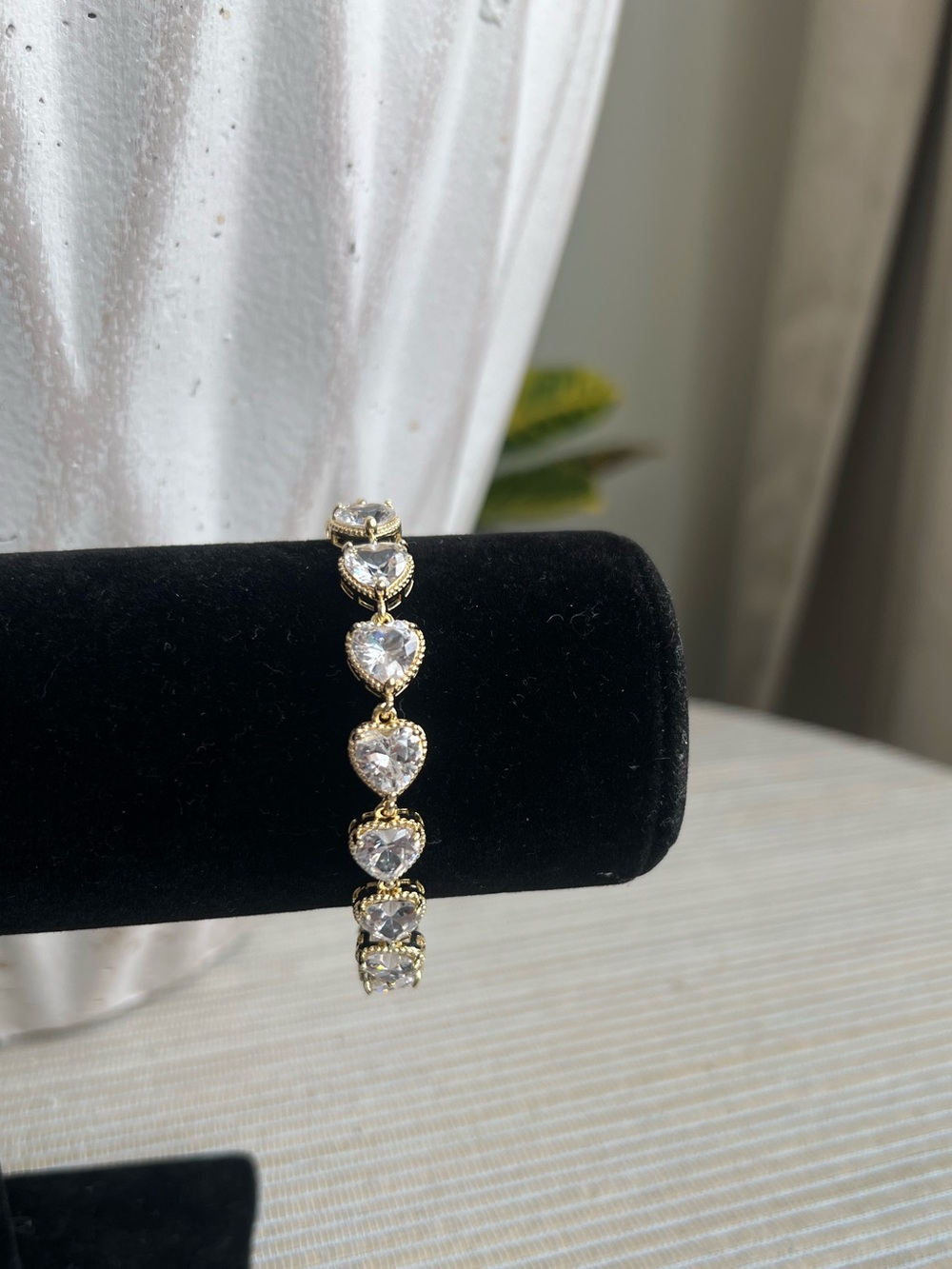 Gold Heart Link Bracelet with Clear Stones